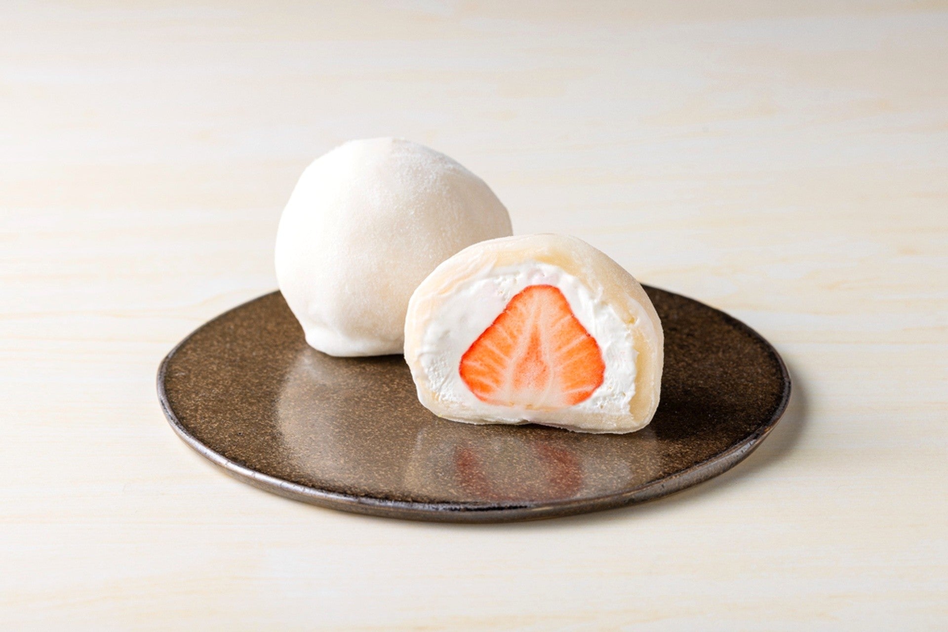 オンライン限定】冷凍：濃厚なめらか ふんわりクリーム大福 丸ごと