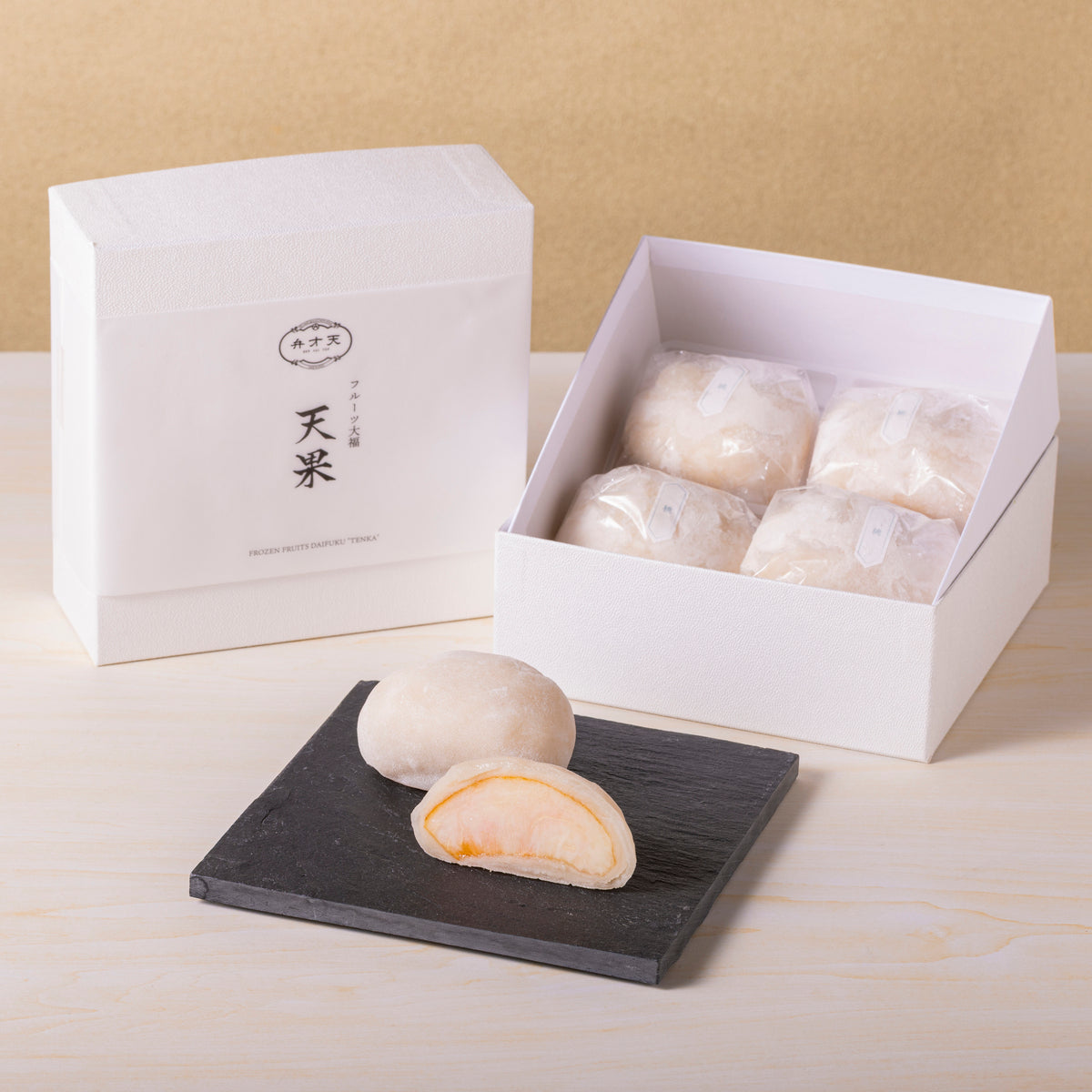 【期間限定】冷凍フルーツ大福『天果』（桃4個セット）